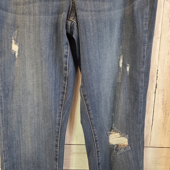 Judy Blue Blue Distressed Boyfriend Jeans - Picture 2 of 8